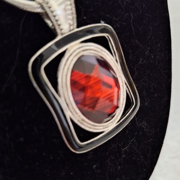 A Double Chain Women's Pendant Necklace Garnet Colored Glass Pendant - Picture 8 of 9